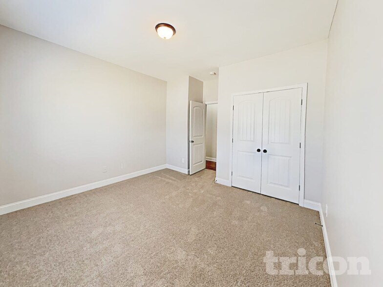 Building Photo - 156 Sharpstone Ln