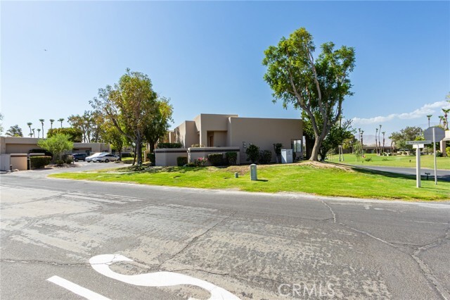 Building Photo - 67141 N Chimayo Dr