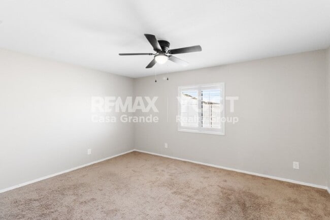 Building Photo - Space That Works for Multi-Generational Living!