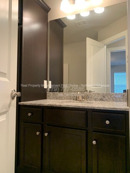 Building Photo - 2757 W Kilimanjaro Way