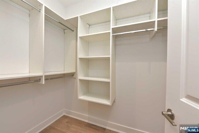 Building Photo - 234 Rivervale Rd