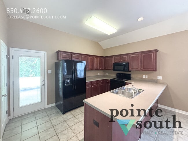 Building Photo - 29956 St Simon St