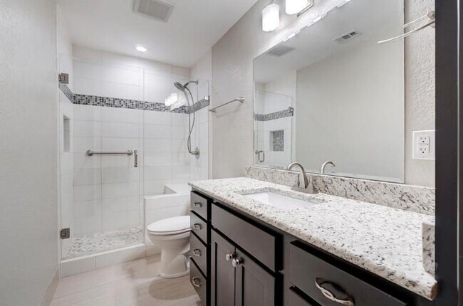 Building Photo - 11428 Bristle Oak Trail