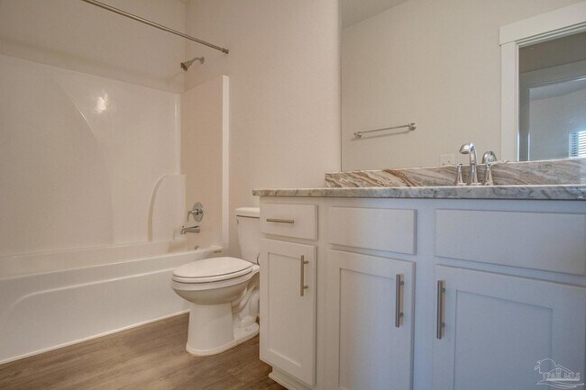 Building Photo - 713 Brambling Ct