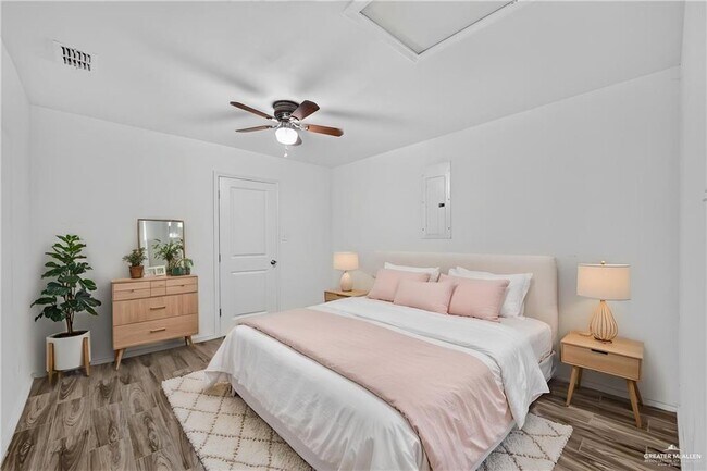 Building Photo - 3302 N Cognac Dr