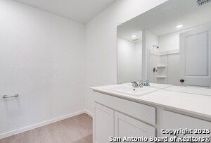 Building Photo - 3335 Gingham Pt
