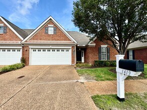 Building Photo - 3-Bedoom 1-Story Condo In Eagle Pointe! St...