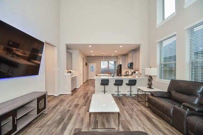 Building Photo - 31207 Birch Mills Dr