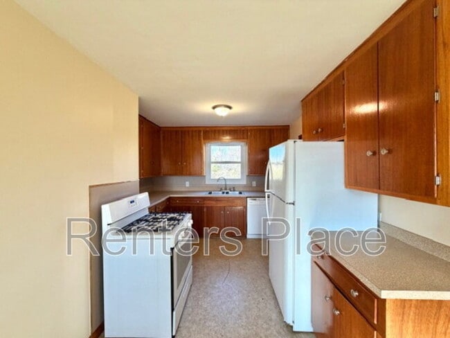 Building Photo - 4920 S Maybelle Ave