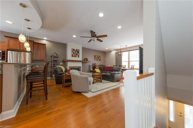 Building Photo - 12597 Larchmere Blvd