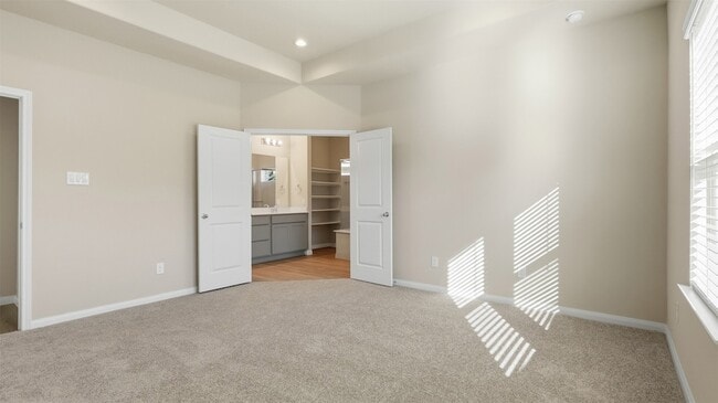 Building Photo - 3918 Sugardale St