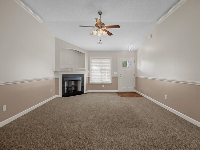 Building Photo - 3BR/2BA Inman Gem with Pool Access & Firep...