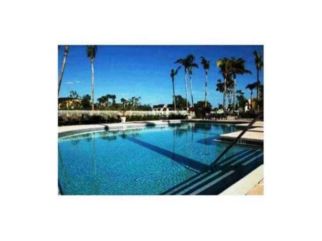 Building Photo - 631 Lyons Rd