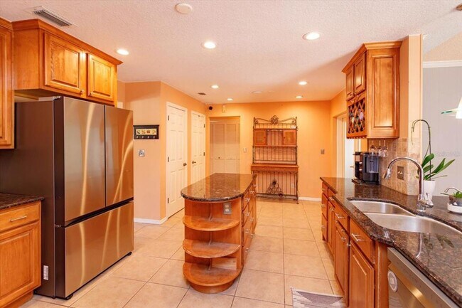Building Photo - 413 Sandy Hill Dr