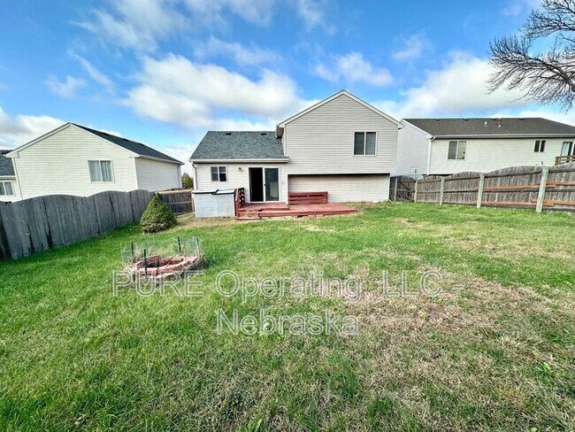 Building Photo - 7879 Bauman Ave