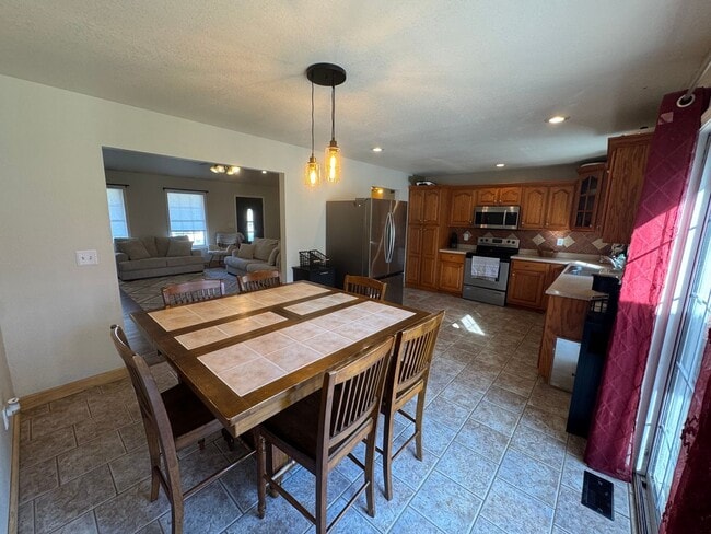 Building Photo - Great home!