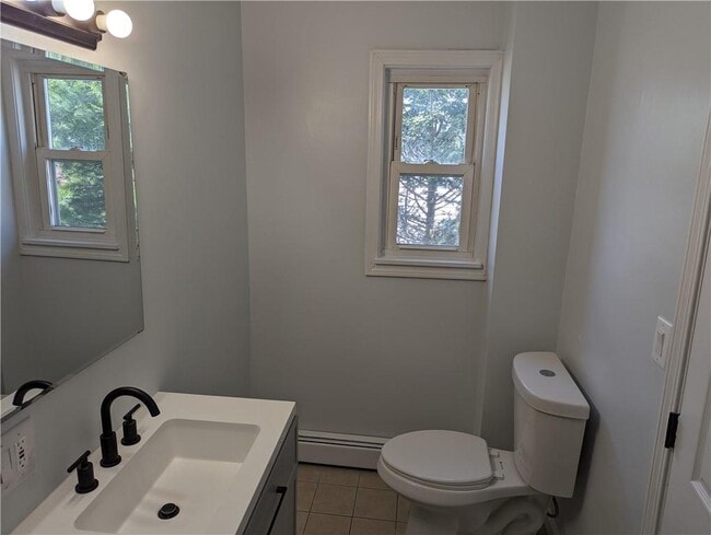 Building Photo - 61 Utton Ave