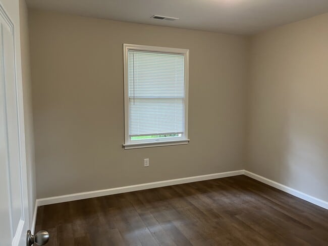 Building Photo - 815 Roy Edwards Ln