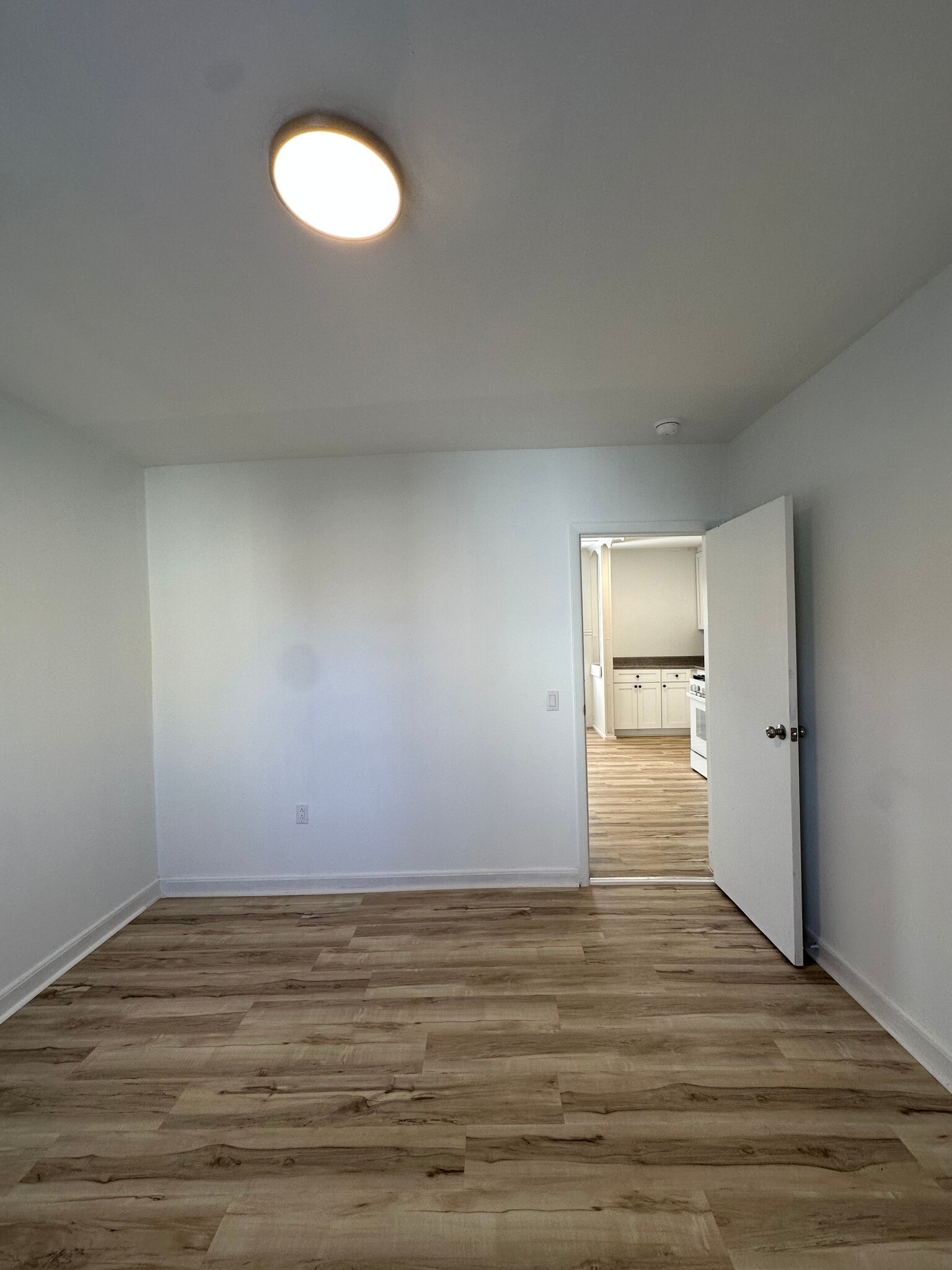 Building Photo - 12 Margerie St