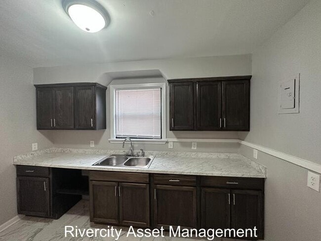 Building Photo - TWO-STORY BEAUTY IN BERCLAIR!!!! SECTION 8...