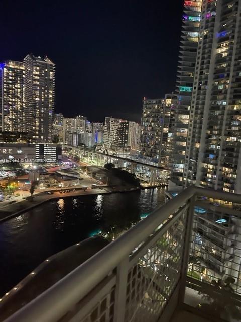 Building Photo - 350 S Miami Ave