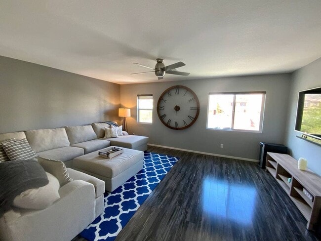 Building Photo - UNIQUE MODERN 3 STORY, 2BED, 3BATH WITH A ROOFTOP DECK!