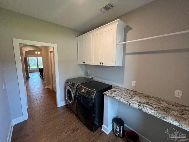 Building Photo - 5148 Sandy Shores Dr
