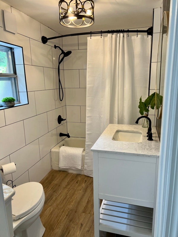 Building Photo - 736 Everett Rd