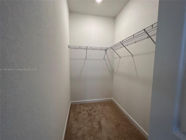 Building Photo - 18110 SW 148th Rd