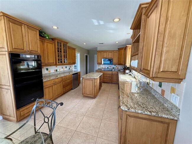 Building Photo - 376 W Royal Flamingo Dr