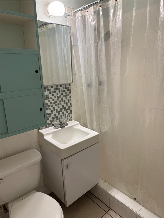 Building Photo - 3601 Saxon Dr