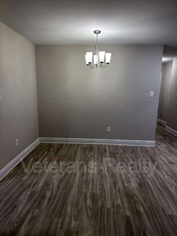 Building Photo - 14073 Fox Hill Dr