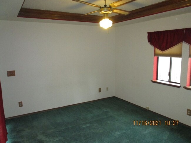 Building Photo - 527 N Washington St