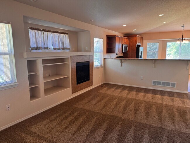 Building Photo - 4326 Susie View