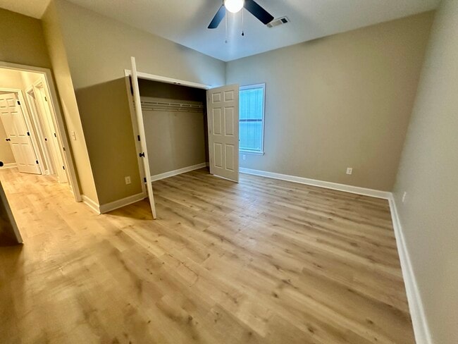 Building Photo - 232 Sylvan Rd