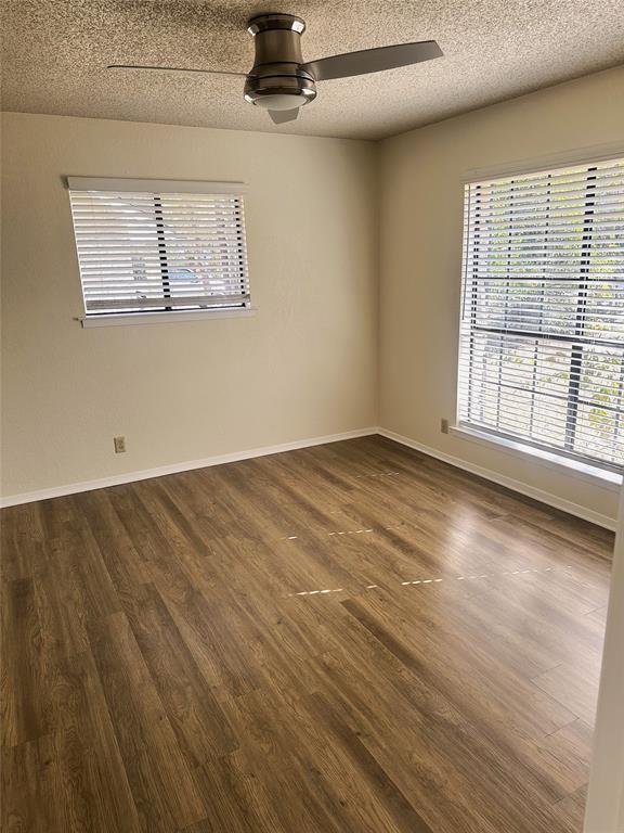 Building Photo - 503 Algerita Dr