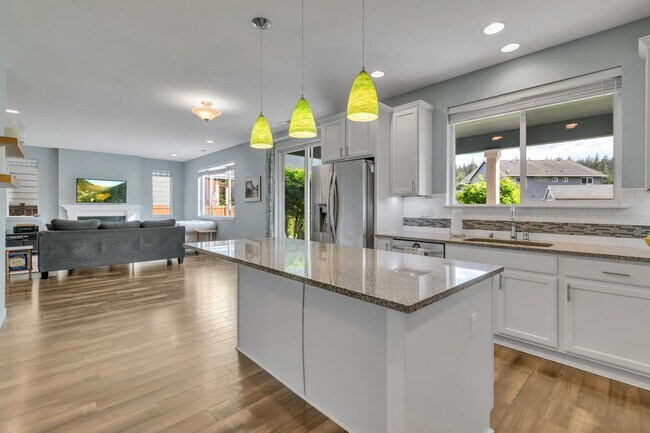 Building Photo - 4370 Novak Dr SW