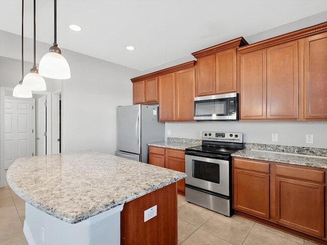 Building Photo - 2274 Geneva Dr