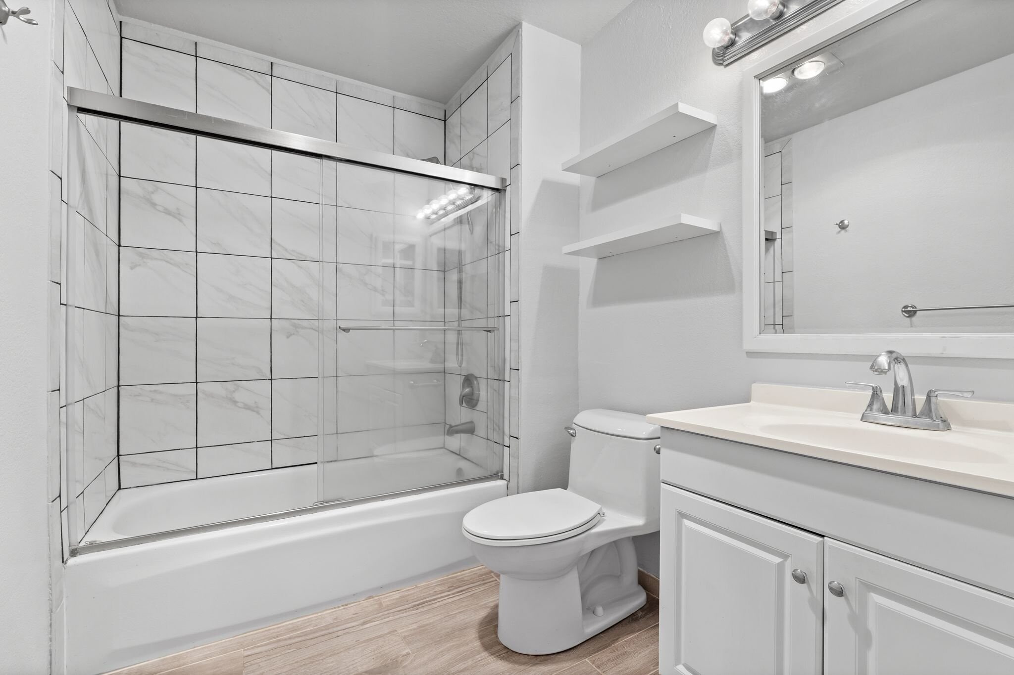 Building Photo - 7930 Mission Center Ct