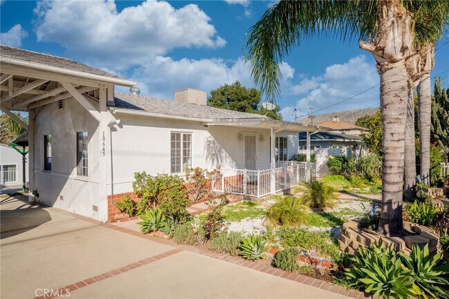 Primary Photo - 10645 Mather Ave