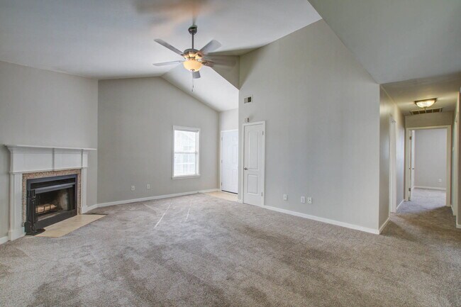 Building Photo - 6211 Rolling Fork Rd