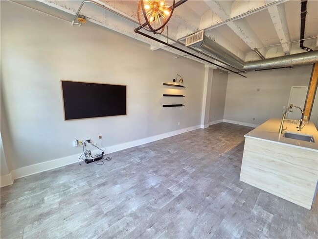 Building Photo - 878 Peachtree St NE