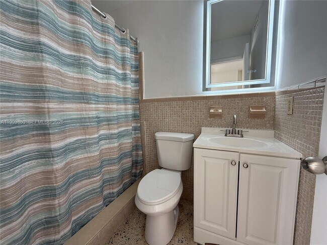 Building Photo - 3200 SW 88th Pl