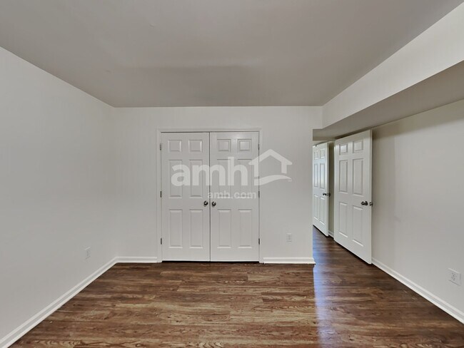 Building Photo - 1903 Ascot Ter NW