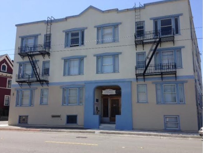 Primary Photo - Hillsdale Apartments