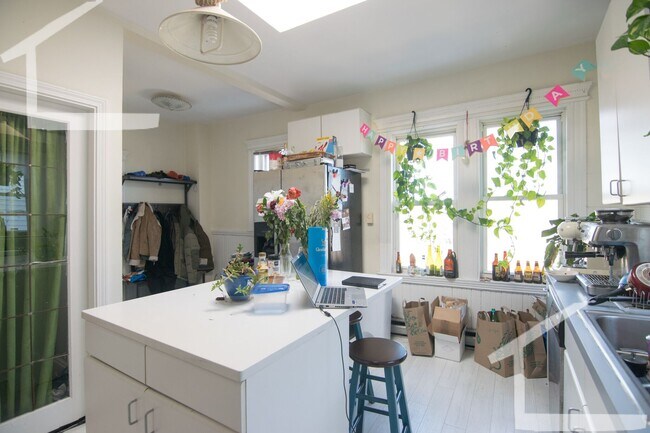 Building Photo - Nice 3 bed in Cambridge