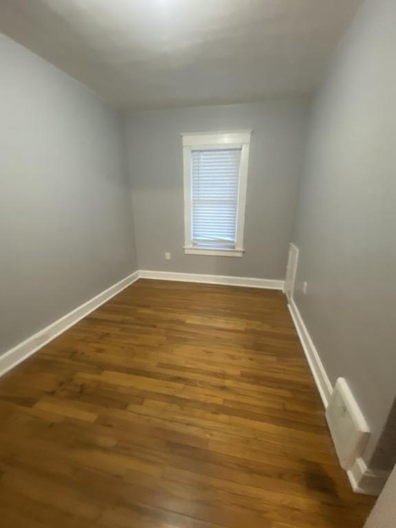 Building Photo - 526 S Crescent Ave