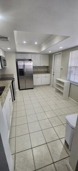 Building Photo - 10519 Wyndcliff Dr