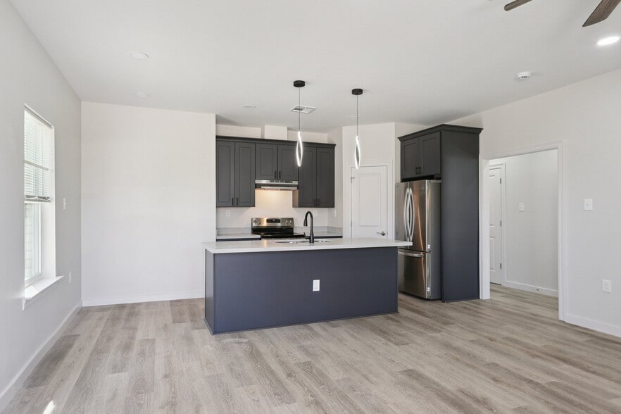 Building Photo - 32 Ashton Cox Dr