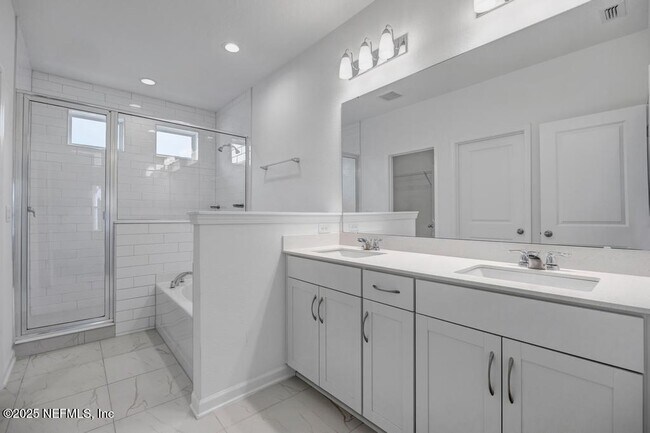 Building Photo - 442 Stargaze Ln